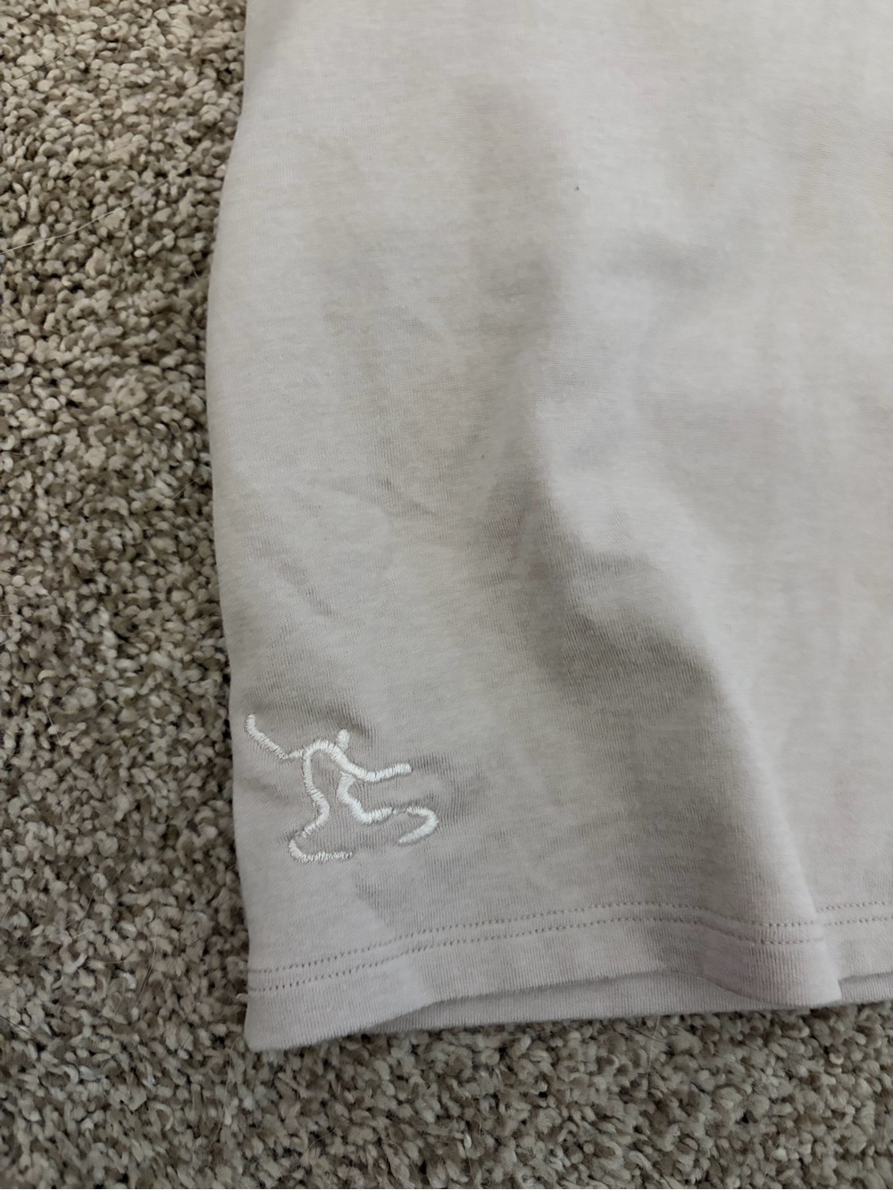 Vuori Cream Racerback Crop Tank Top - Picture 2 of 3